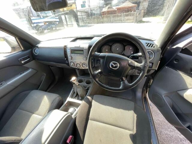 Сірий Ніссан Інша, об'ємом двигуна 0 л та пробігом 134 тис. км за 5800 $, фото 8 на Automoto.ua