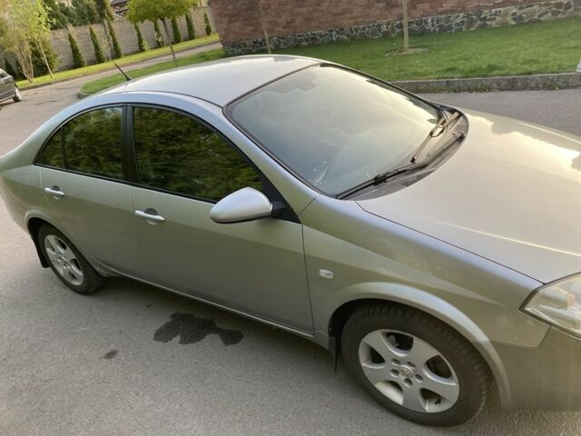 Сірий Ніссан Інша, об'ємом двигуна 2 л та пробігом 318 тис. км за 3700 $, фото 1 на Automoto.ua