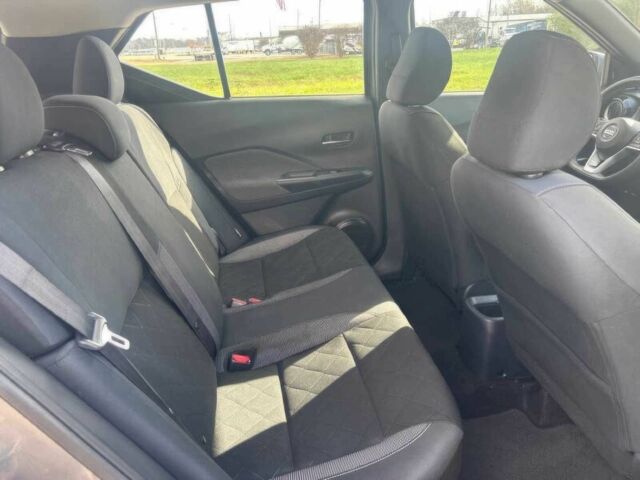 Серый Ниссан Другая, объемом двигателя 1.6 л и пробегом 33 тыс. км за 5500 $, фото 9 на Automoto.ua