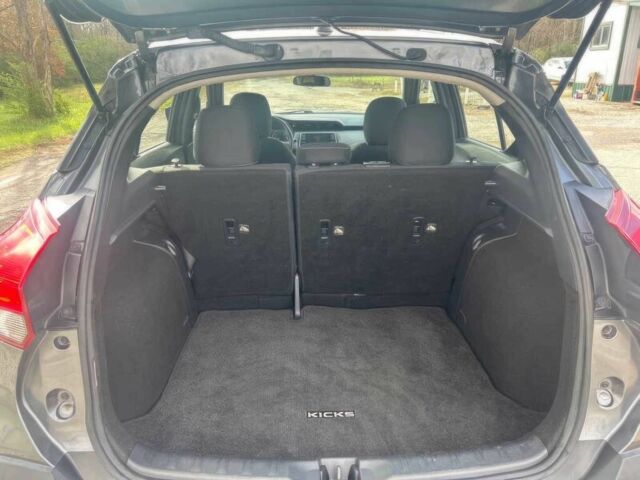 Серый Ниссан Другая, объемом двигателя 1.6 л и пробегом 33 тыс. км за 5500 $, фото 11 на Automoto.ua