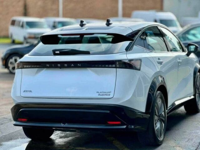 Сірий Ніссан Інша, об'ємом двигуна 0 л та пробігом 11 тис. км за 13025 $, фото 2 на Automoto.ua