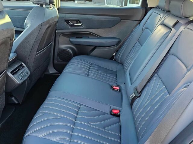 Сірий Ніссан Інша, об'ємом двигуна 0 л та пробігом 12 тис. км за 28000 $, фото 10 на Automoto.ua