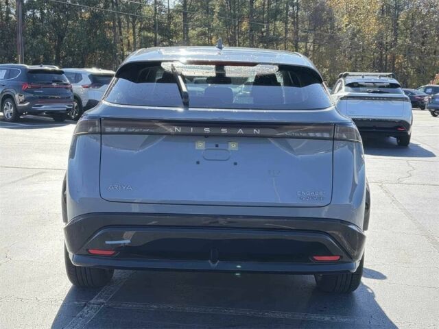 Сірий Ніссан Інша, об'ємом двигуна 0 л та пробігом 26 тис. км за 20200 $, фото 6 на Automoto.ua