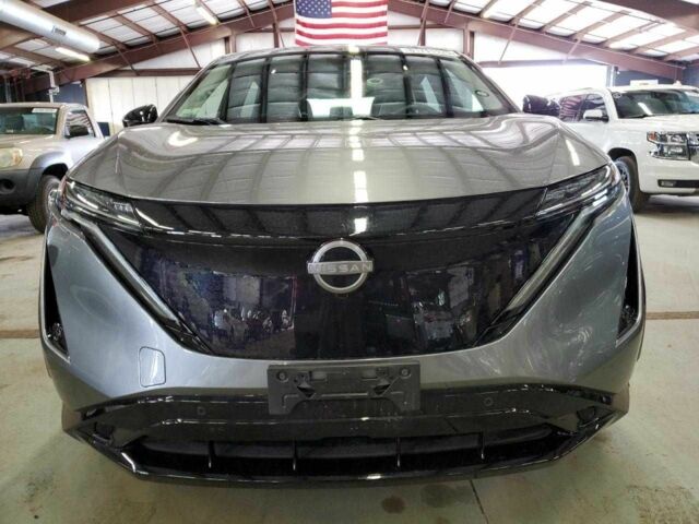 Серый Ниссан Другая, объемом двигателя 0 л и пробегом 34 тыс. км за 22000 $, фото 4 на Automoto.ua