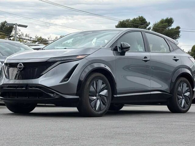 Сірий Ніссан Інша, об'ємом двигуна 0 л та пробігом 19 тис. км за 18000 $, фото 2 на Automoto.ua