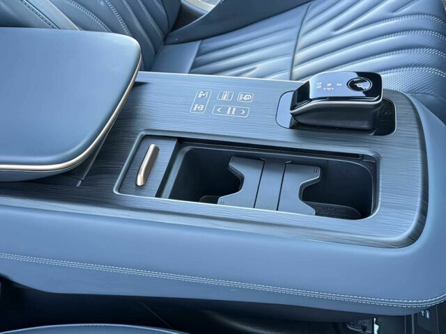 Серый Ниссан Другая, объемом двигателя 0 л и пробегом 13 тыс. км за 9000 $, фото 8 на Automoto.ua