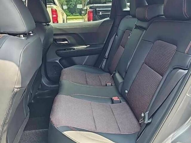 Серый Ниссан Другая, объемом двигателя 0 л и пробегом 34 тыс. км за 16300 $, фото 9 на Automoto.ua