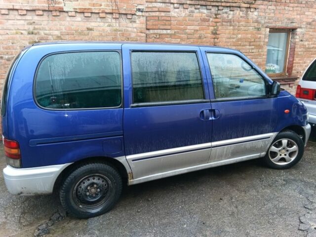 Синий Ниссан Другая, объемом двигателя 0 л и пробегом 250 тыс. км за 2200 $, фото 5 на Automoto.ua