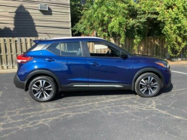 Синій Ніссан Інша, об'ємом двигуна 1.6 л та пробігом 45 тис. км за 8000 $, фото 5 на Automoto.ua