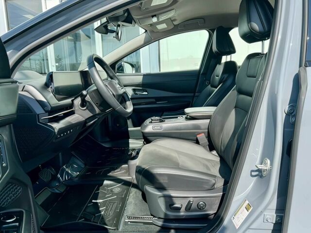 Синий Ниссан Другая, объемом двигателя 0 л и пробегом 23 тыс. км за 18000 $, фото 5 на Automoto.ua