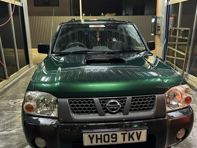 Зеленый Ниссан Другая, объемом двигателя 2.5 л и пробегом 118 тыс. км за 5500 $, фото 1 на Automoto.ua
