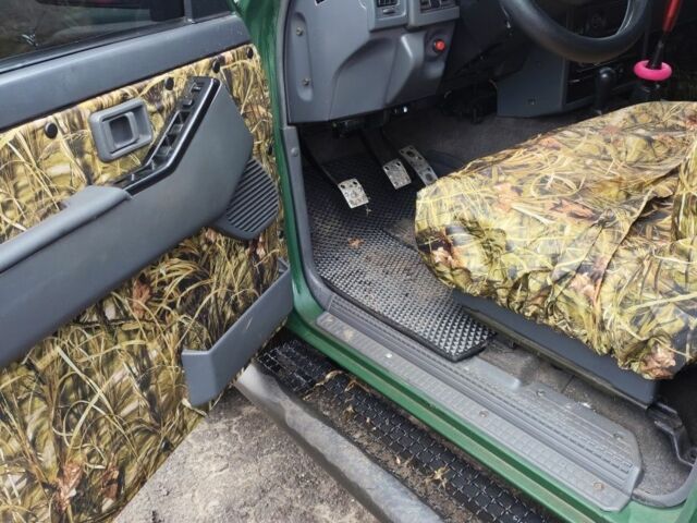 Зеленый Ниссан Другая, объемом двигателя 4 л и пробегом 300 тыс. км за 14500 $, фото 3 на Automoto.ua