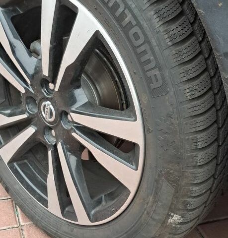 Помаранчевий Ніссан Інша, об'ємом двигуна 1.6 л та пробігом 35 тис. км за 15800 $, фото 16 на Automoto.ua