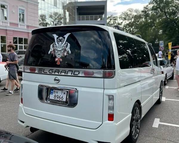 Білий Ніссан Ельгранд, об'ємом двигуна 3.5 л та пробігом 235 тис. км за 10500 $, фото 12 на Automoto.ua