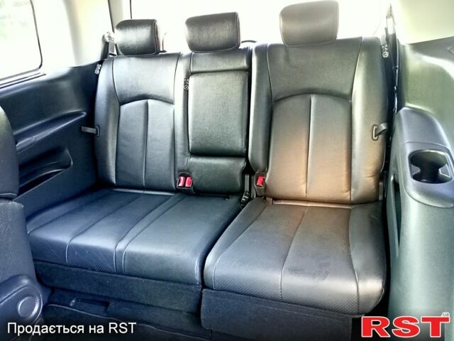 Білий Ніссан Ельгранд, об'ємом двигуна 2.5 л та пробігом 90 тис. км за 16900 $, фото 10 на Automoto.ua