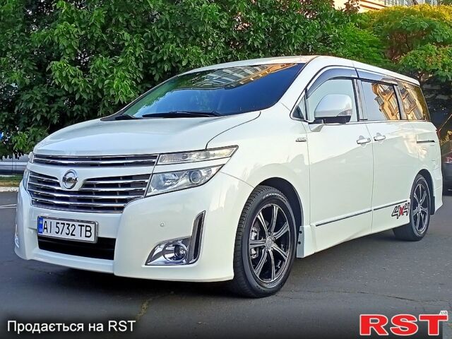 Білий Ніссан Ельгранд, об'ємом двигуна 2.5 л та пробігом 90 тис. км за 16900 $, фото 1 на Automoto.ua