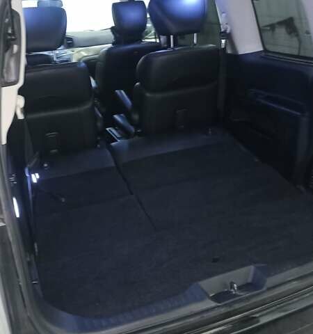 Черный Ниссан Эльгранд, объемом двигателя 2.5 л и пробегом 140 тыс. км за 14000 $, фото 11 на Automoto.ua