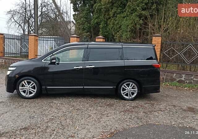 Черный Ниссан Эльгранд, объемом двигателя 2.5 л и пробегом 140 тыс. км за 14000 $, фото 3 на Automoto.ua