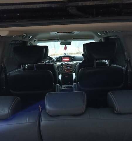 Черный Ниссан Эльгранд, объемом двигателя 2.5 л и пробегом 140 тыс. км за 14000 $, фото 6 на Automoto.ua