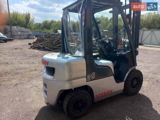 Ниссан ФД, объемом двигателя 2.5 л и пробегом 0 тыс. км за 11500 $, фото 1 на Automoto.ua