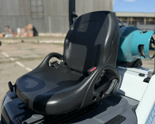 Белый Ниссан ФГ, объемом двигателя 0 л и пробегом 6 тыс. км за 11800 $, фото 10 на Automoto.ua