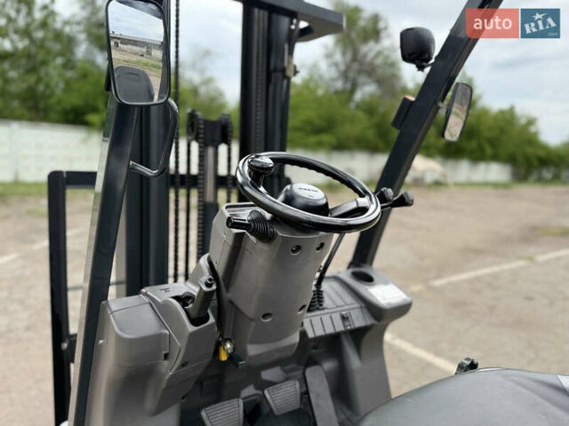 Серый Ниссан ФГ, объемом двигателя 0 л и пробегом 5 тыс. км за 12400 $, фото 9 на Automoto.ua