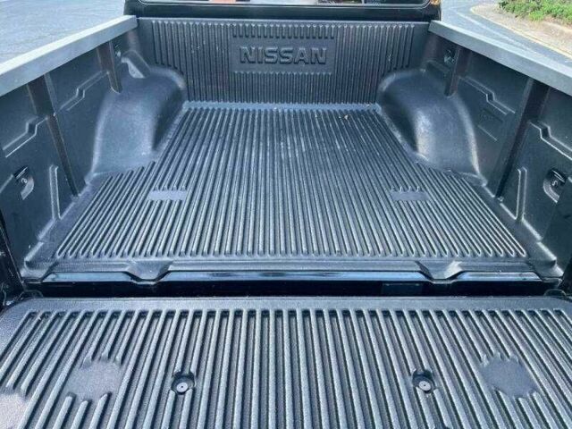 Черный Ниссан Фронтиер, объемом двигателя 2.5 л и пробегом 73 тыс. км за 4800 $, фото 13 на Automoto.ua