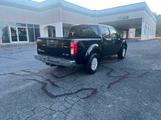 Черный Ниссан Фронтиер, объемом двигателя 2.5 л и пробегом 73 тыс. км за 4800 $, фото 4 на Automoto.ua