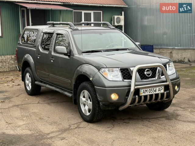 Ниссан Фронтиер 2006 в Житомире на Automoto.ua Серый Ниссан Фронтиер, объемом двигателя 4 л и пробегом 50 тыс. км за 12000 $, фото 4 на Automoto.ua