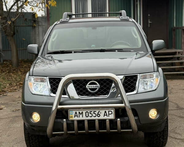 Ниссан Фронтиер 2006 в Житомире на Automoto.ua Серый Ниссан Фронтиер, объемом двигателя 4 л и пробегом 50 тыс. км за 12000 $, фото 3 на Automoto.ua