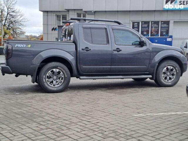 Серый Ниссан Фронтиер, объемом двигателя 4 л и пробегом 200 тыс. км за 15690 $, фото 15 на Automoto.ua