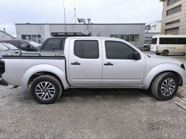 Серый Ниссан Фронтиер, объемом двигателя 4.2 л и пробегом 74 тыс. км за 12000 $, фото 4 на Automoto.ua