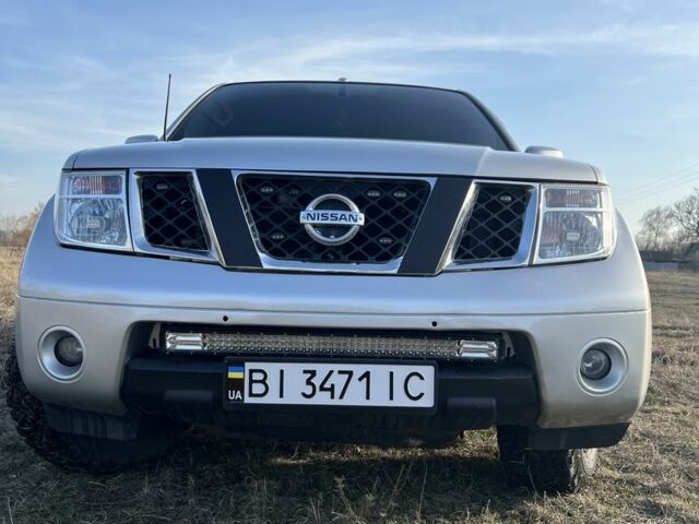 Серый Ниссан Фронтиер, объемом двигателя 4 л и пробегом 117 тыс. км за 19000 $, фото 11 на Automoto.ua