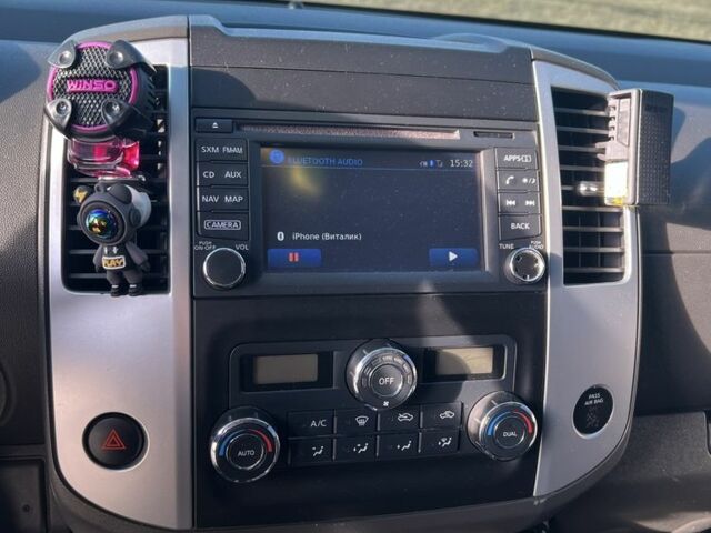 Серый Ниссан Фронтиер, объемом двигателя 4 л и пробегом 117 тыс. км за 19000 $, фото 9 на Automoto.ua