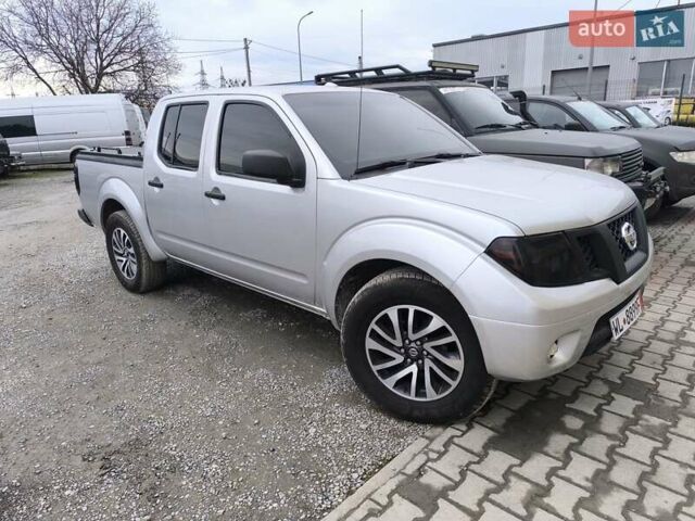 Серый Ниссан Фронтиер, объемом двигателя 4 л и пробегом 74 тыс. км за 12000 $, фото 1 на Automoto.ua