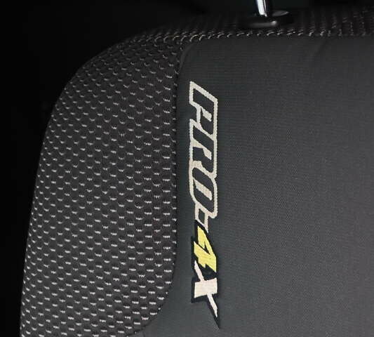 Серый Ниссан Фронтиер, объемом двигателя 4 л и пробегом 122 тыс. км за 17999 $, фото 12 на Automoto.ua