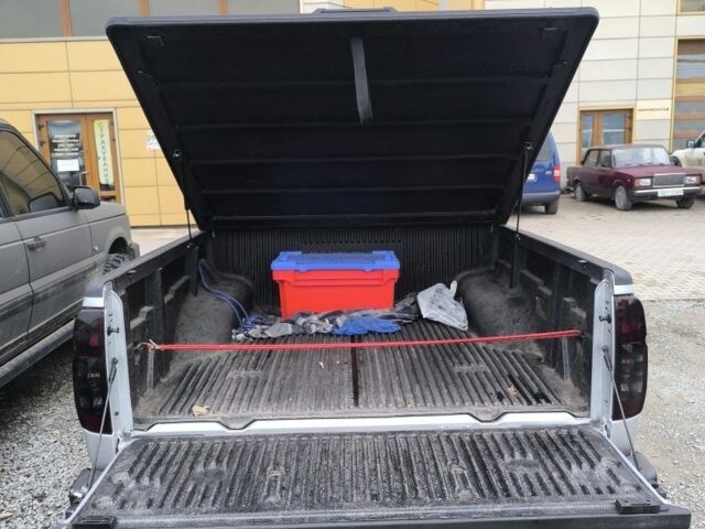 Серый Ниссан Фронтиер, объемом двигателя 4.2 л и пробегом 74 тыс. км за 12000 $, фото 5 на Automoto.ua