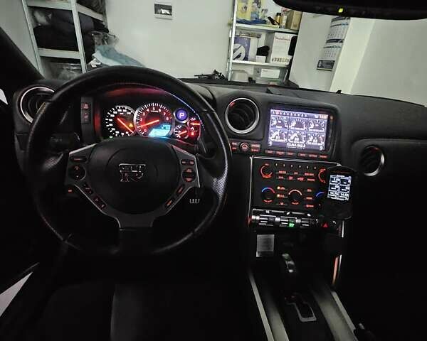 Черный Ниссан ГТ-Р, объемом двигателя 3.8 л и пробегом 53 тыс. км за 59000 $, фото 28 на Automoto.ua