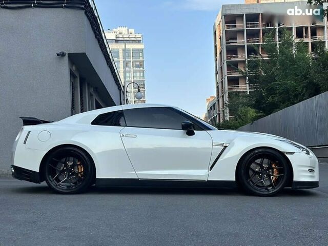 Ніссан ГТ-Р, об'ємом двигуна 3.8 л та пробігом 62 тис. км за 70000 $, фото 10 на Automoto.ua