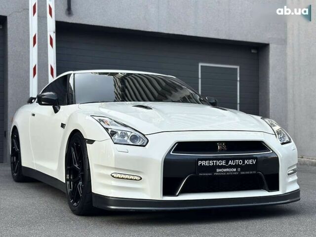 Ніссан ГТ-Р, об'ємом двигуна 3.8 л та пробігом 62 тис. км за 70000 $, фото 8 на Automoto.ua