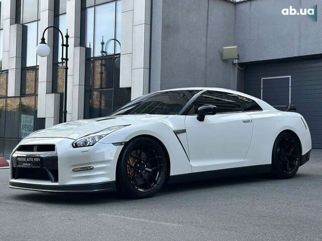 Ніссан ГТ-Р, об'ємом двигуна 3.8 л та пробігом 62 тис. км за 70000 $, фото 13 на Automoto.ua