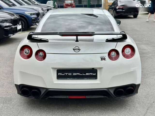 Ніссан ГТ-Р, об'ємом двигуна 0 л та пробігом 40 тис. км за 72999 $, фото 6 на Automoto.ua