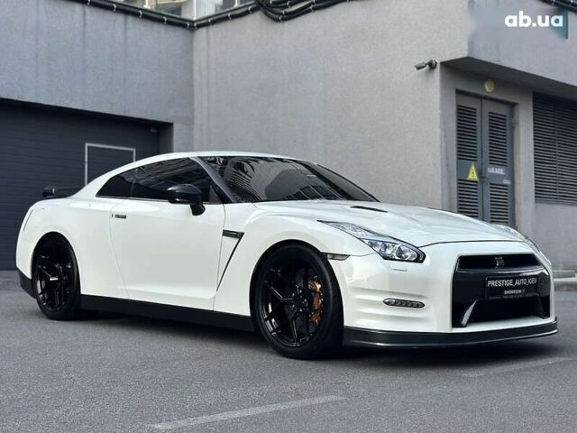 Ніссан ГТ-Р, об'ємом двигуна 3.8 л та пробігом 62 тис. км за 70000 $, фото 11 на Automoto.ua