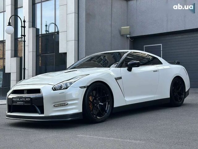 Ніссан ГТ-Р, об'ємом двигуна 3.8 л та пробігом 62 тис. км за 70000 $, фото 15 на Automoto.ua