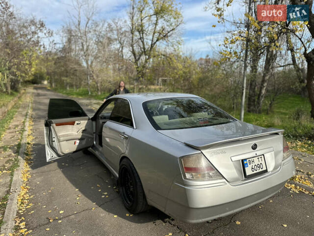 Сірий Ніссан Глорія, об'ємом двигуна 2.99 л та пробігом 54 тис. км за 6400 $, фото 4 на Automoto.ua