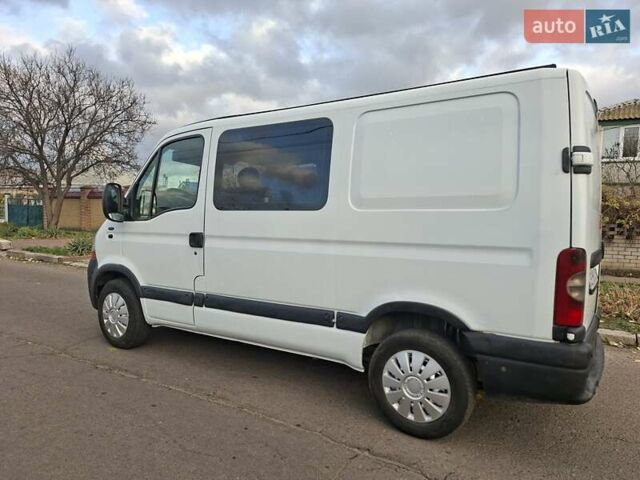 Белый Ниссан Интерстар, объемом двигателя 2.2 л и пробегом 400 тыс. км за 5500 $, фото 6 на Automoto.ua