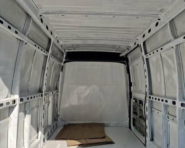 Белый Ниссан Интерстар, объемом двигателя 2.95 л и пробегом 370 тыс. км за 7900 $, фото 17 на Automoto.ua