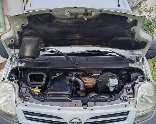 Білий Ніссан Інтерстар, об'ємом двигуна 3 л та пробігом 294 тис. км за 6800 $, фото 23 на Automoto.ua
