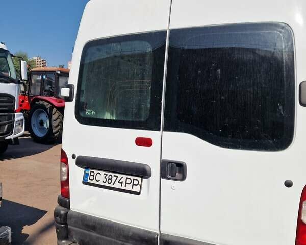 Белый Ниссан Интерстар, объемом двигателя 2.95 л и пробегом 370 тыс. км за 7900 $, фото 9 на Automoto.ua