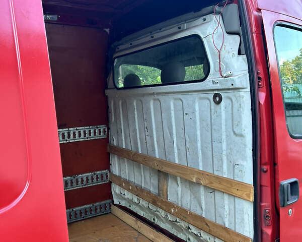 Красный Ниссан Интерстар, объемом двигателя 2.2 л и пробегом 487 тыс. км за 5900 $, фото 17 на Automoto.ua